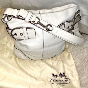 COACH Women’s White Leather Shoulder Bag
